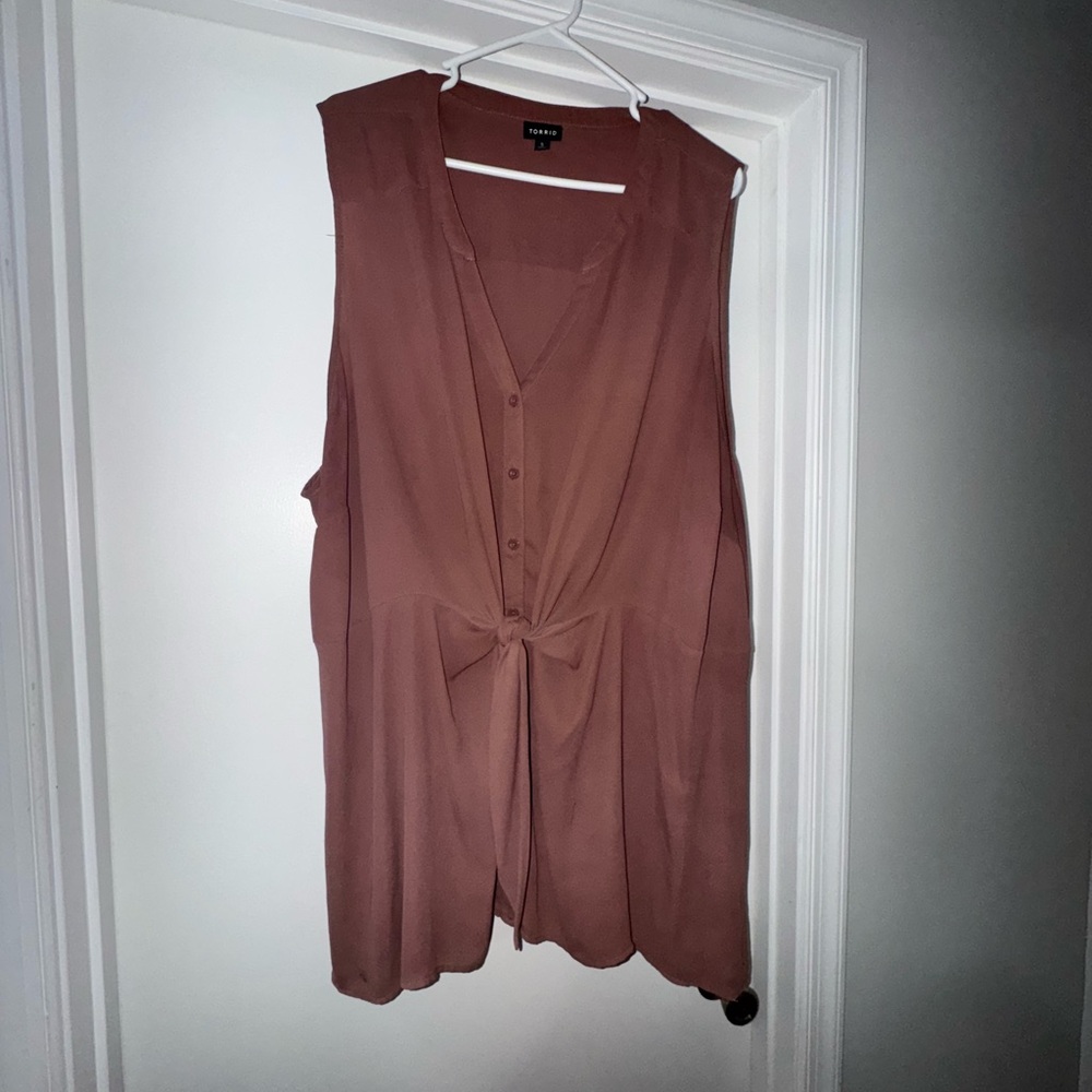 Torrid Sleeveless Mauve Blouse